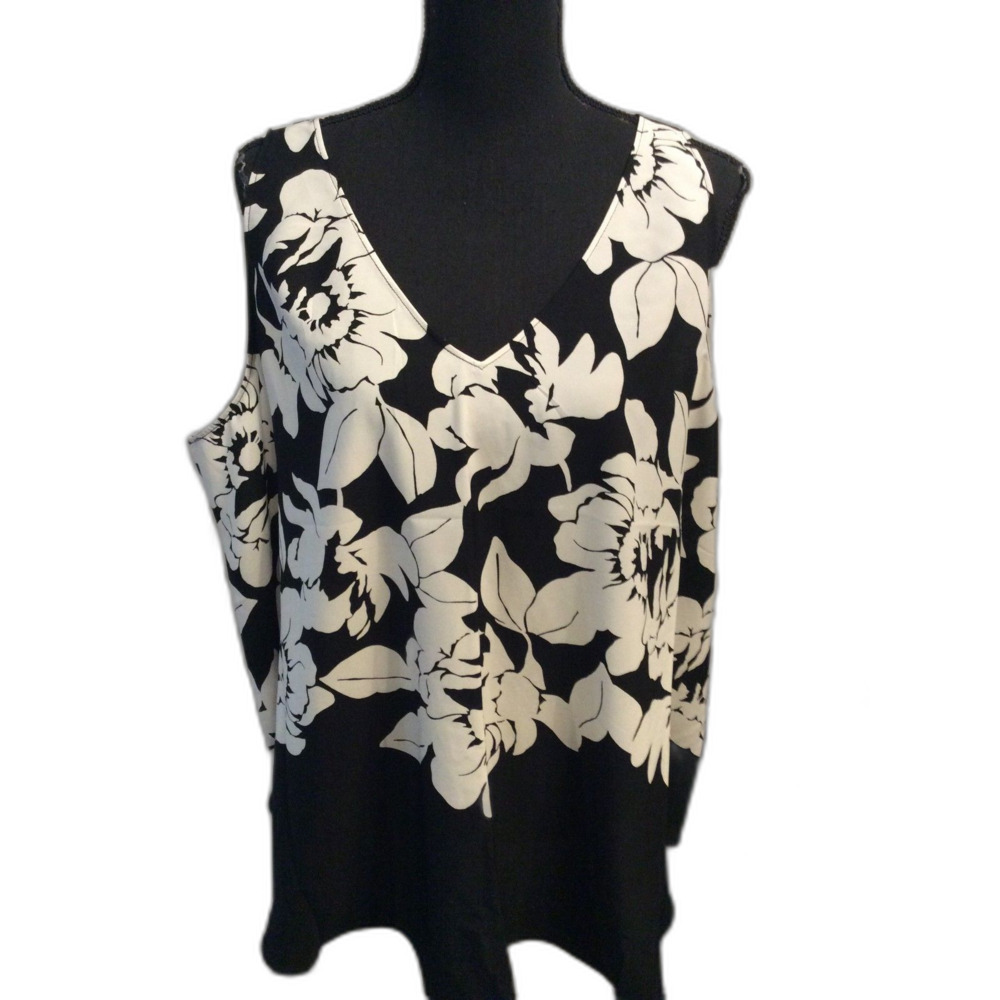 Plus size 20 Lane Bryant Black White Floral Sleeveless Top